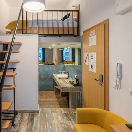 Aparthotel Tcz Wozna à Poznań Extérieur photo