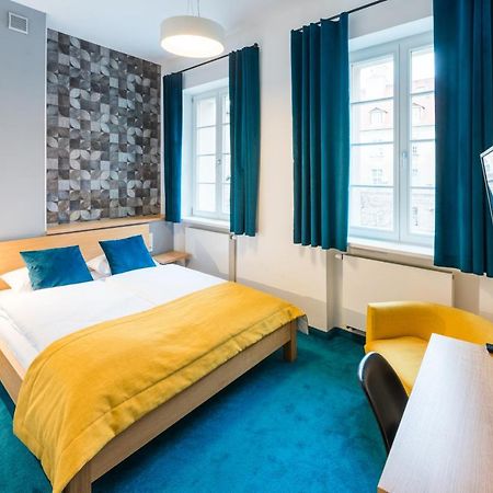 Aparthotel Tcz Wozna à Poznań Extérieur photo