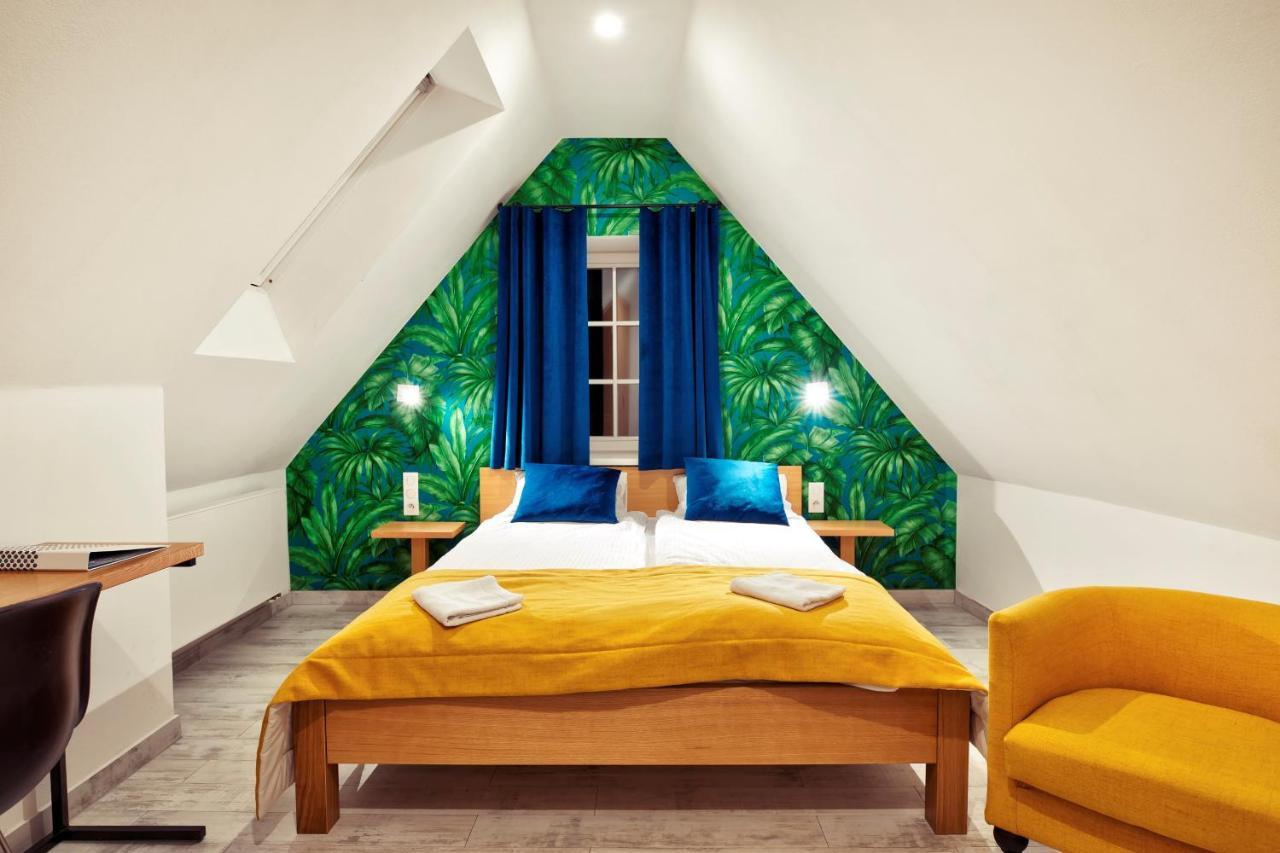 Aparthotel Tcz Wozna à Poznań Extérieur photo