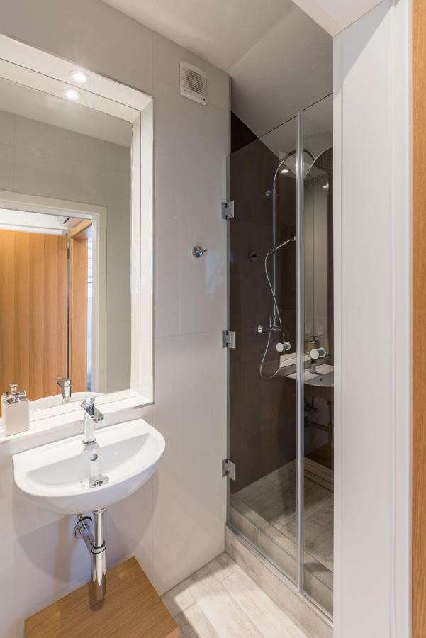 Aparthotel Tcz Wozna à Poznań Extérieur photo
