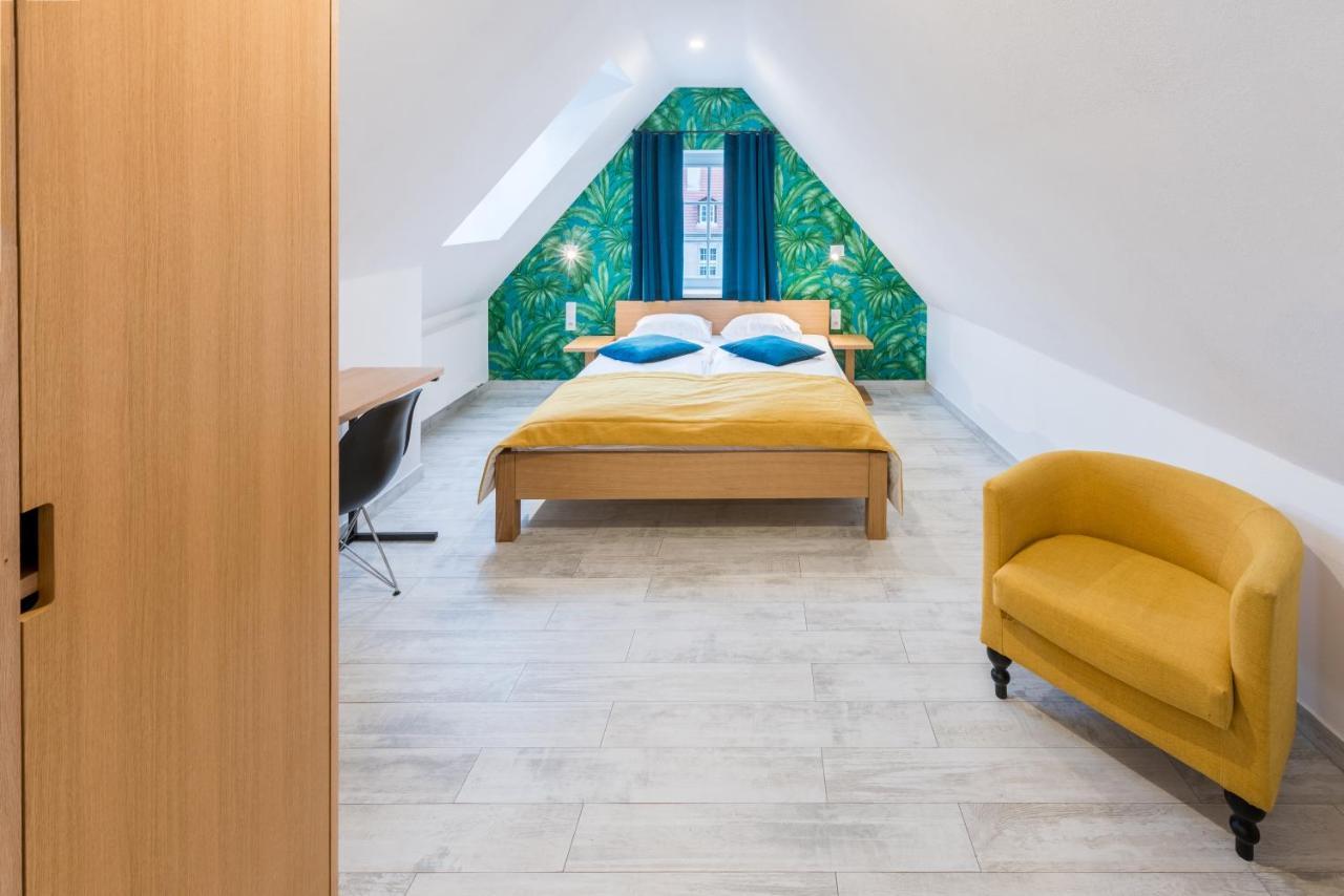 Aparthotel Tcz Wozna à Poznań Extérieur photo