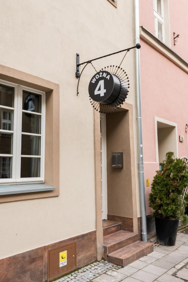 Aparthotel Tcz Wozna à Poznań Extérieur photo