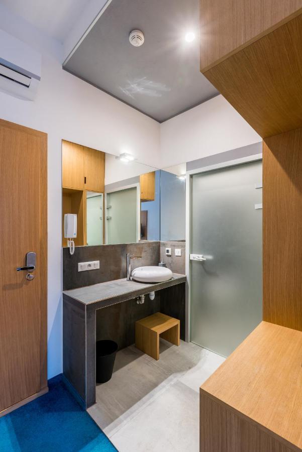 Aparthotel Tcz Wozna à Poznań Extérieur photo